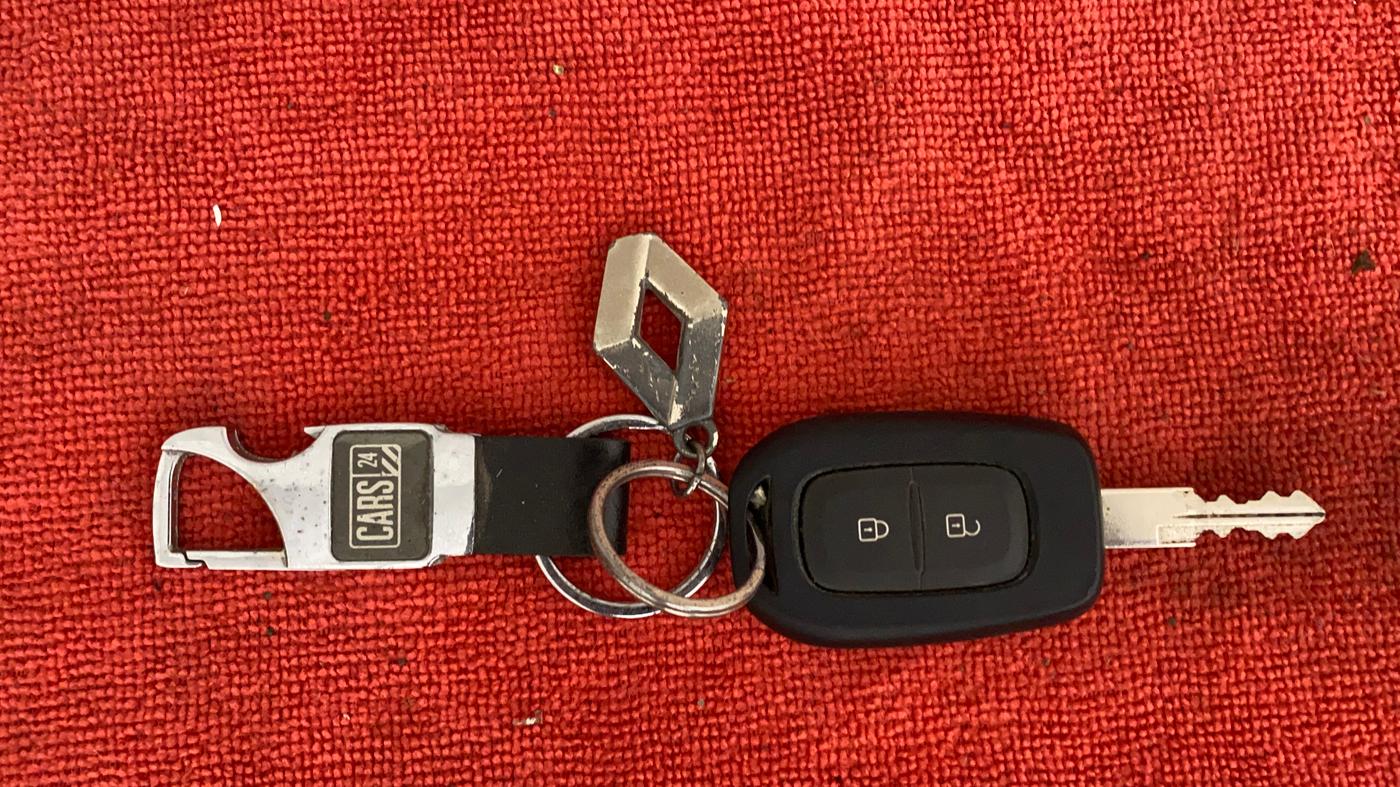2017 Renault Duster RXS CVT, Petrol, Automatic, 68,741 km, Key Close Up