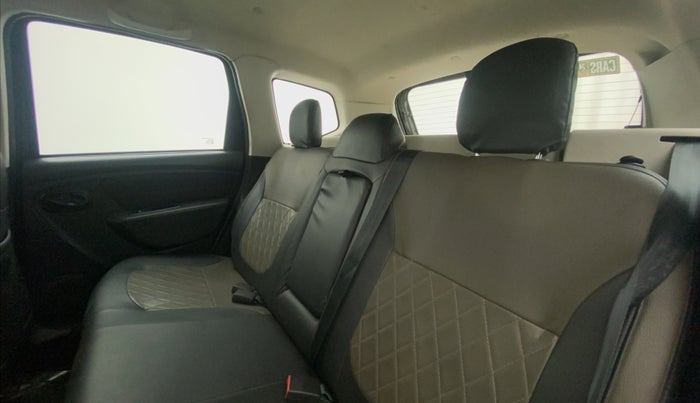 2017 Renault Duster RXS CVT, Petrol, Automatic, 68,741 km, Right Side Rear Door Cabin