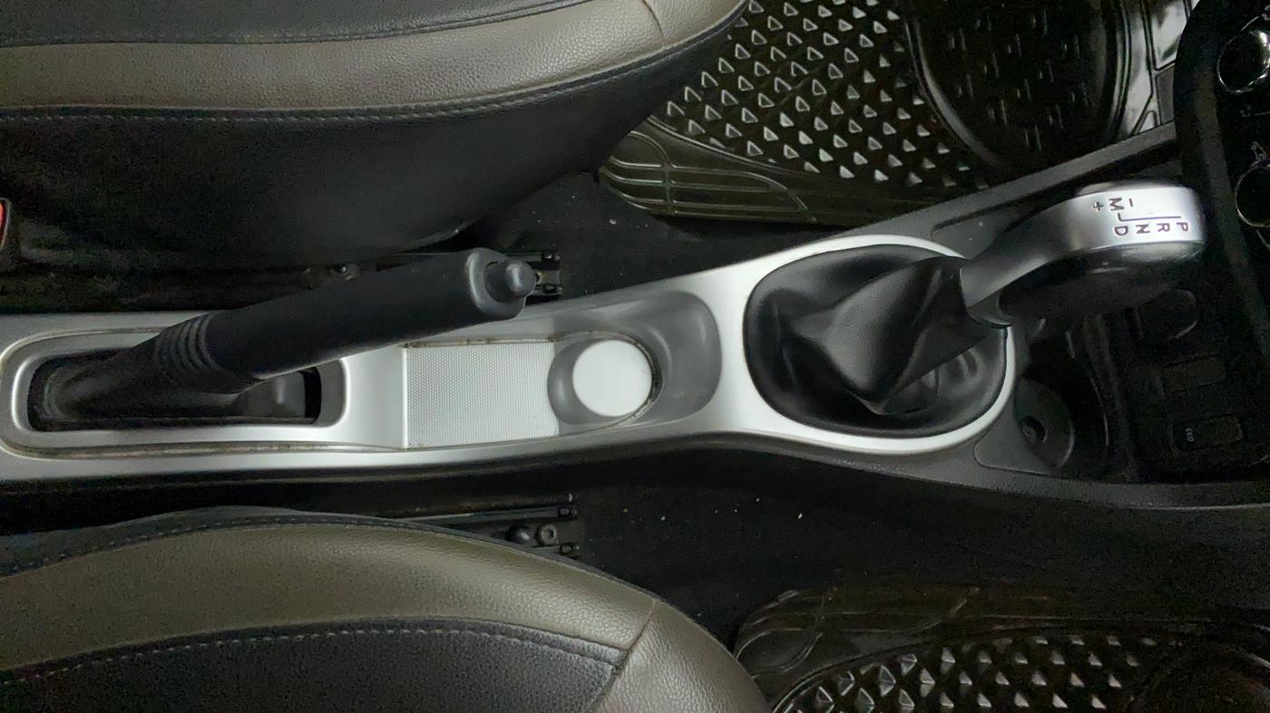 2017 Renault Duster RXS CVT, Petrol, Automatic, 68,741 km, Gear Lever