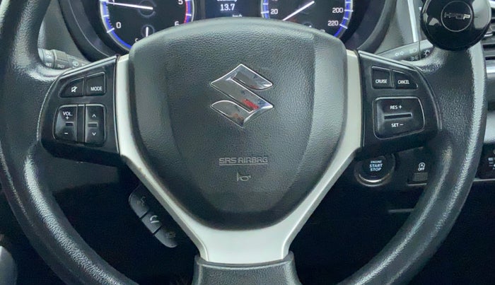 2018 Maruti S Cross ZETA 1.3, Diesel, Manual, 77,154 km, Steering wheel - Sound system control not functional