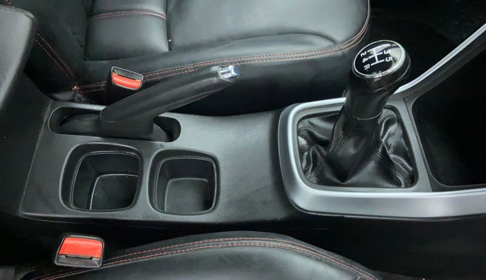2018 Maruti S Cross ZETA 1.3, Diesel, Manual, 77,154 km, Gear Lever