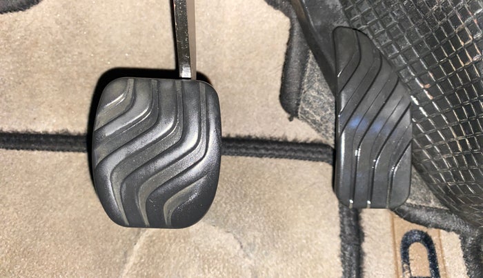 2017 Renault Kwid RXL 1.0 AMT, Petrol, Automatic, 46,620 km, Pedals