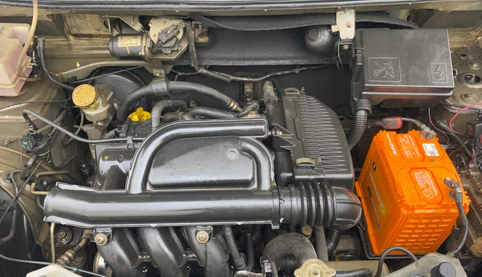 2017 Renault Kwid RXL 1.0 AMT, Petrol, Automatic, 46,620 km, Engine View