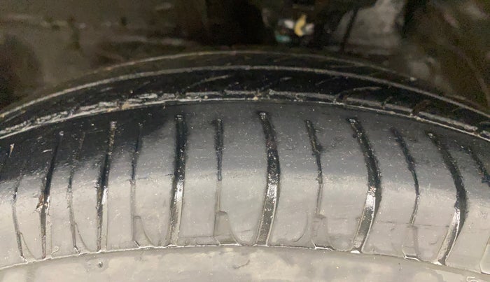 2012 Maruti Wagon R 1.0 VXI, Petrol, Manual, 63,573 km, Left Front Tyre Tread