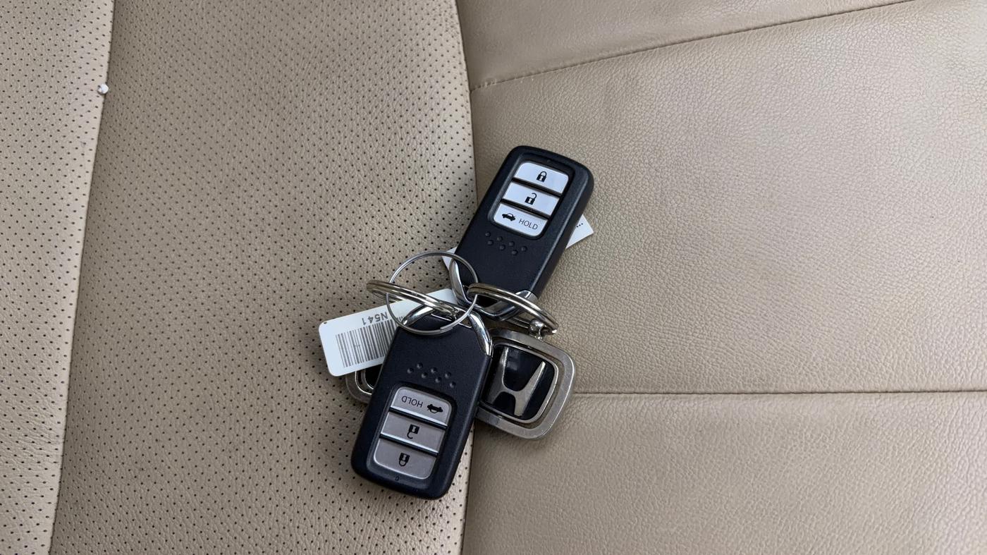 2021 Honda City 1.5L I-VTEC ZX, Petrol, Manual, 22,258 km, Key Close Up