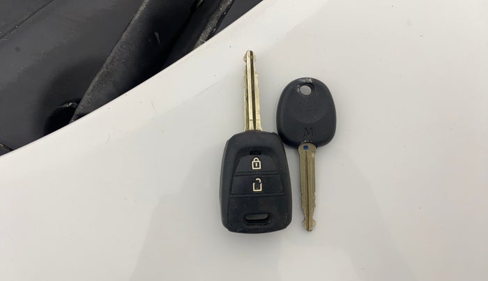 2018 Hyundai Grand i10 SPORTZ 1.2 KAPPA VTVT, Petrol, Manual, 68,907 km, Key Close Up