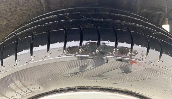 2018 Hyundai Grand i10 SPORTZ 1.2 KAPPA VTVT, Petrol, Manual, 68,907 km, Left Rear Tyre Tread