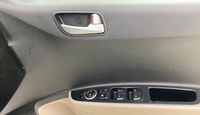 2018 Hyundai Grand i10 SPORTZ 1.2 KAPPA VTVT, Petrol, Manual, 68,907 km, Driver Side Door Panels Control