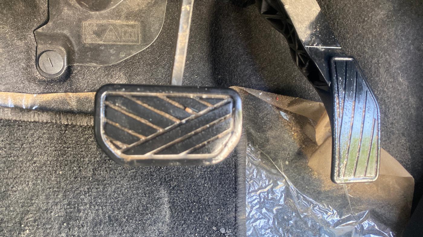 2019 Maruti S PRESSO VXI AMT, Petrol, Automatic, 63,457 km, Pedals