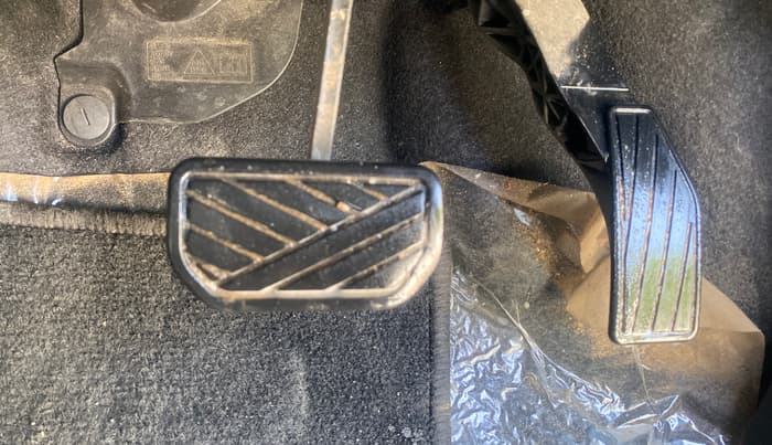 2019 Maruti S PRESSO VXI AMT, Petrol, Automatic, 63,457 km, Pedals