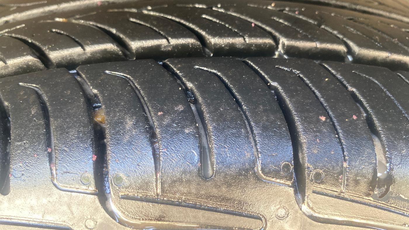 2019 Maruti S PRESSO VXI AMT, Petrol, Automatic, 63,457 km, Right Front Tyre Tread