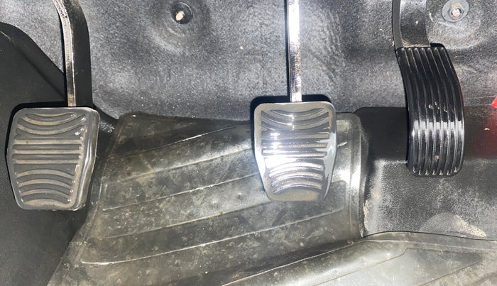 2021 Mahindra Thar LX HARD TOP 4WD MT, Diesel, Manual, 24,590 km, Pedals