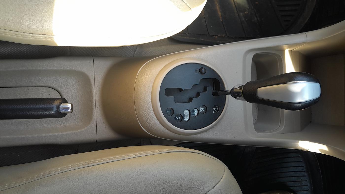 2013 Maruti A Star VXI (ABS) AT, Petrol, Automatic, 71,450 km, Gear Lever