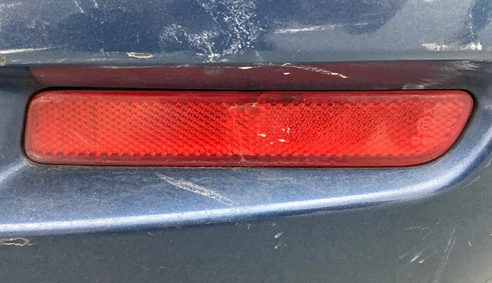 2017 Maruti Baleno ZETA PETROL 1.2, Petrol, Manual, 74,909 km, Right fog light - Minor damage