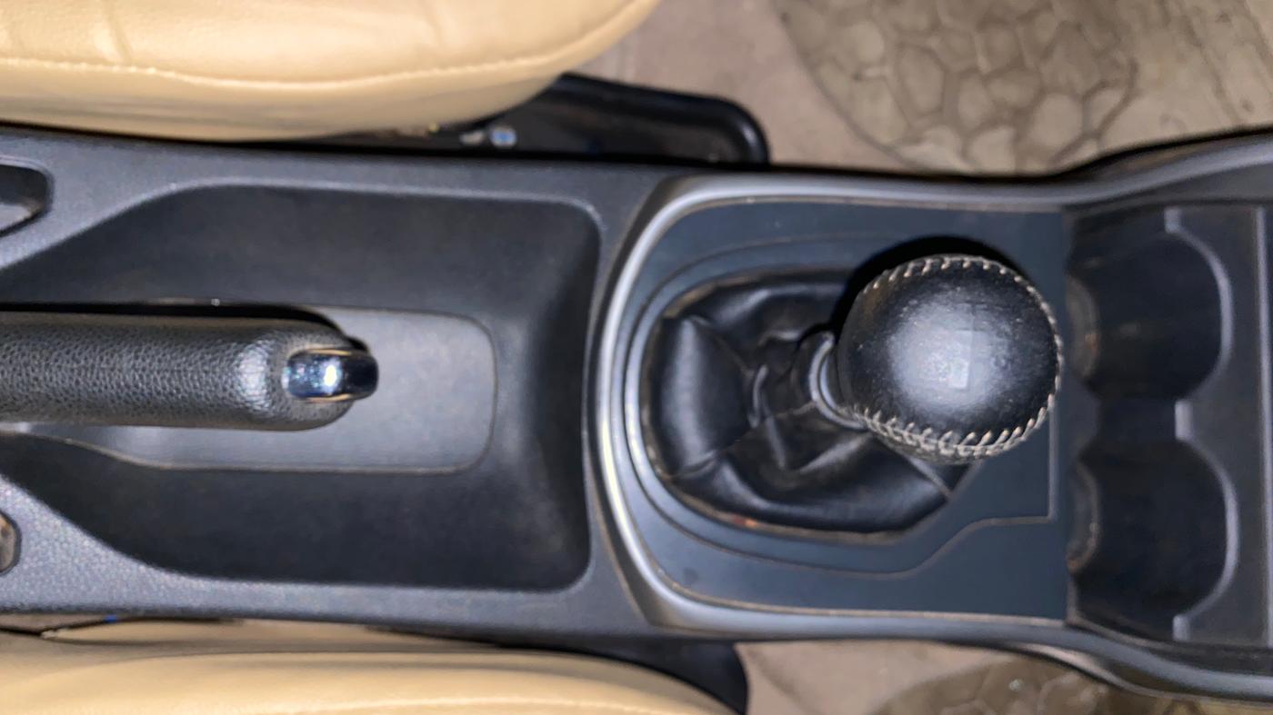 2019 Honda City 1.5L I-DTEC VX, Diesel, Manual, 36,675 km, Gear Lever