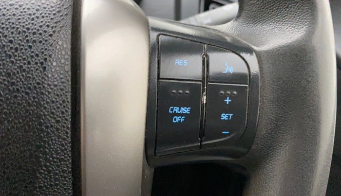 2018 Mahindra XUV500 W7, Diesel, Manual, 85,256 km, Adaptive Cruise Control