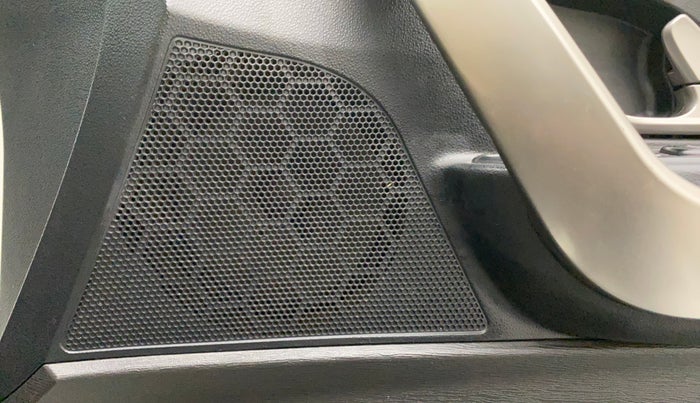 2018 Mahindra XUV500 W7, Diesel, Manual, 85,256 km, Speaker