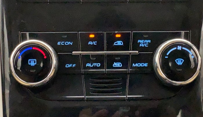 2018 Mahindra XUV500 W7, Diesel, Manual, 85,256 km, Automatic Climate Control