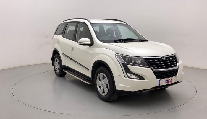2018 Mahindra XUV500 W7, Diesel, Manual, 85,256 km, Right Front Diagonal