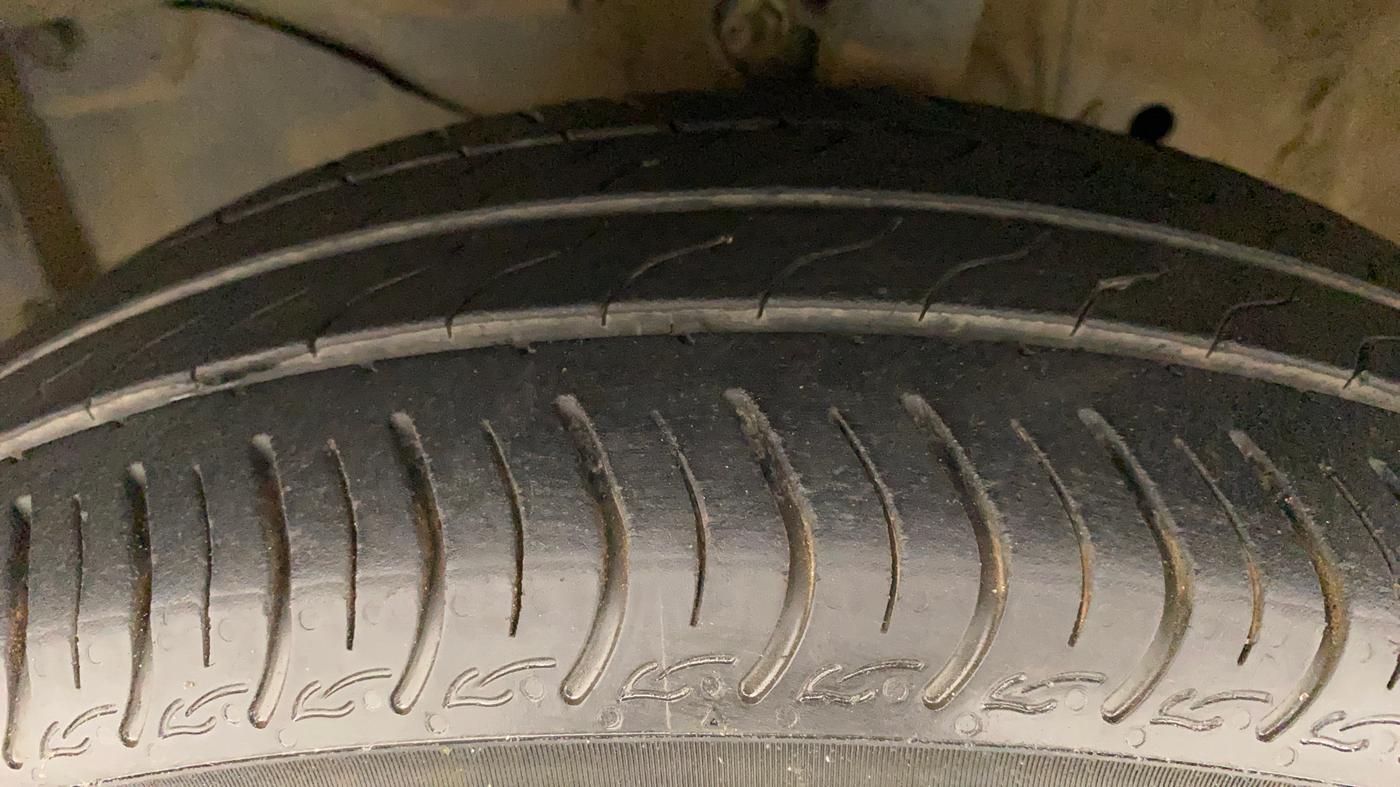 2019 Honda Amaze 1.2L I-VTEC V CVT, Petrol, Automatic, 30,709 km, Left Front Tyre Tread