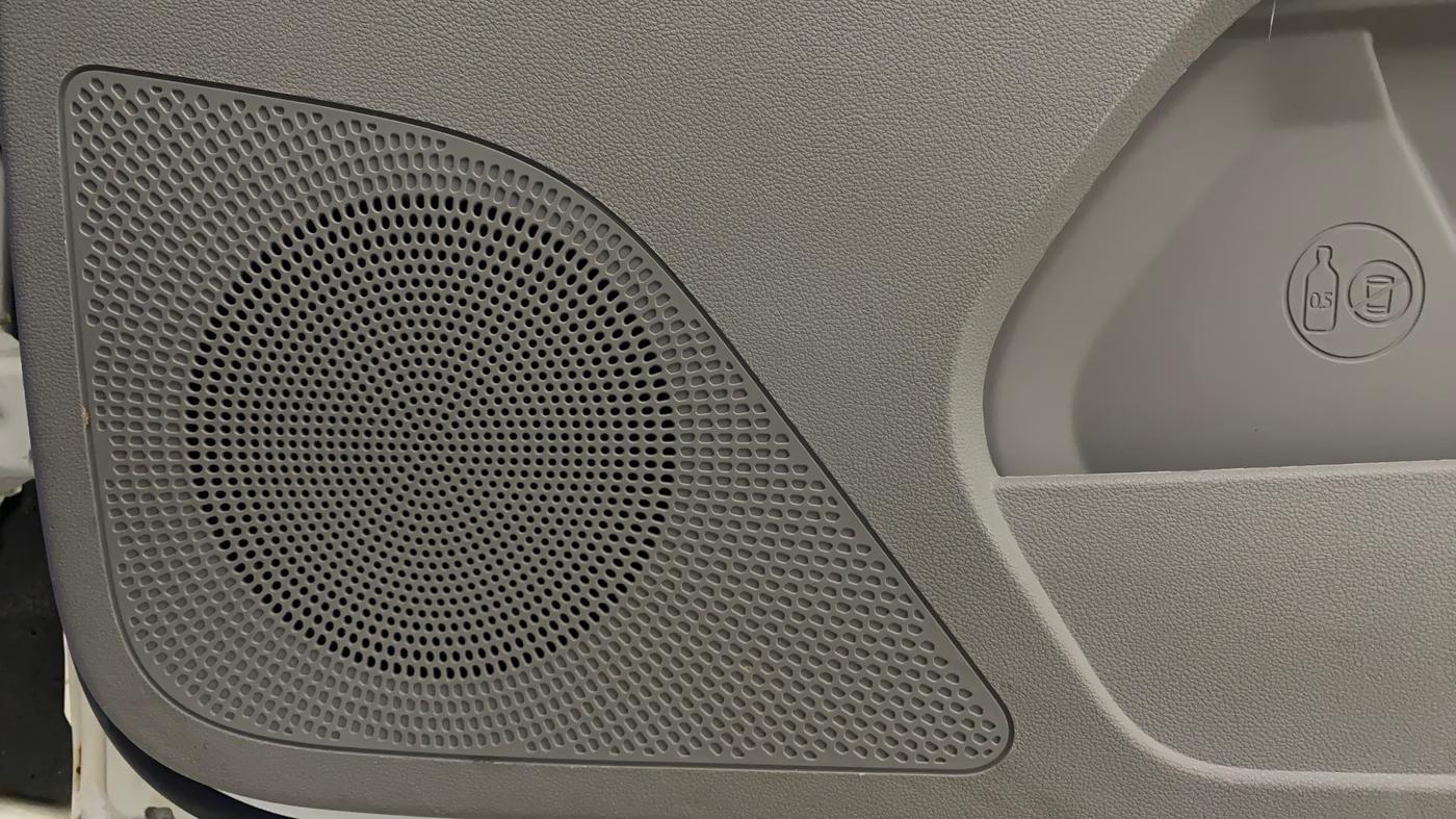 2017 Tata Tiago XZ PETROL, Petrol, Manual, 81,624 km, Speaker