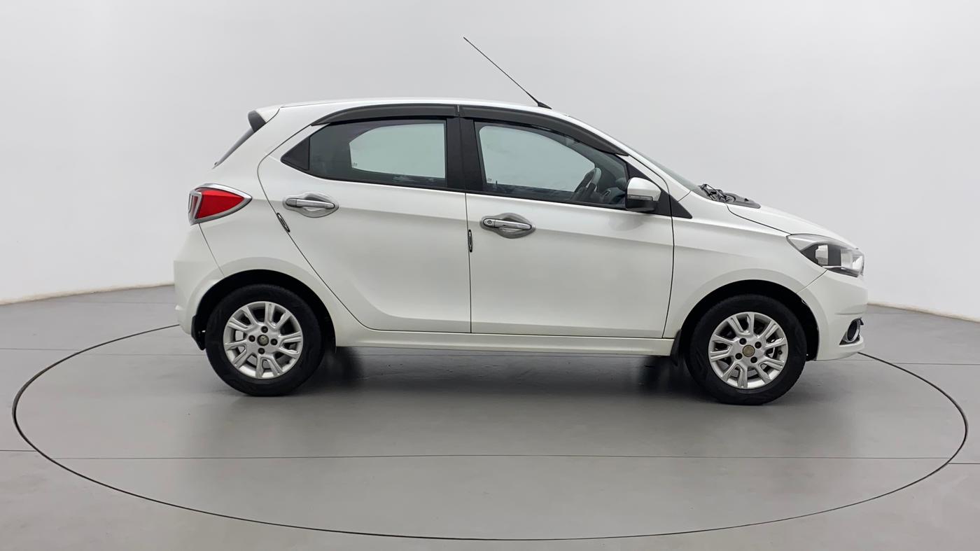 2017 Tata Tiago XZ PETROL, Petrol, Manual, 81,624 km, Right Side View