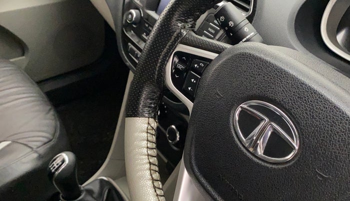 2017 Tata Tiago XZ PETROL, Petrol, Manual, 81,624 km, Steering wheel - Phone control not functional