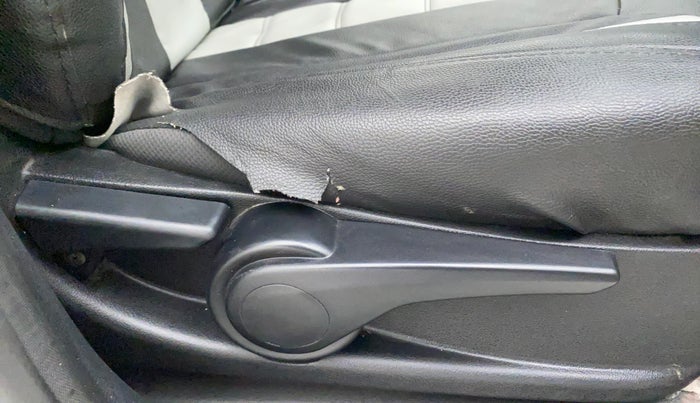 2017 Tata Tiago XZ PETROL, Petrol, Manual, 81,624 km, Driver Side Adjustment Panel