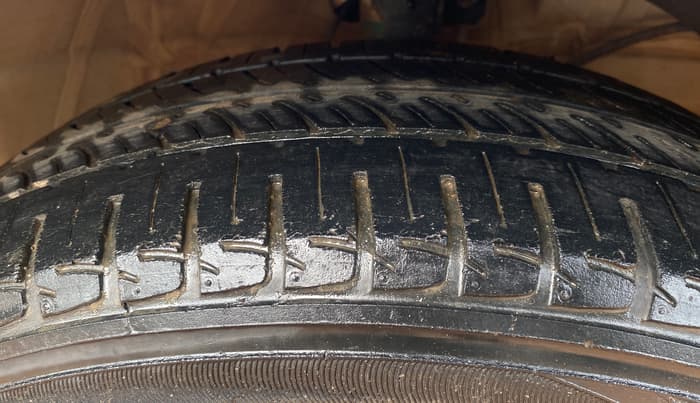 2023 Maruti Swift ZXI PLUS AMT, Petrol, Automatic, 54,353 km, Right Front Tyre Tread