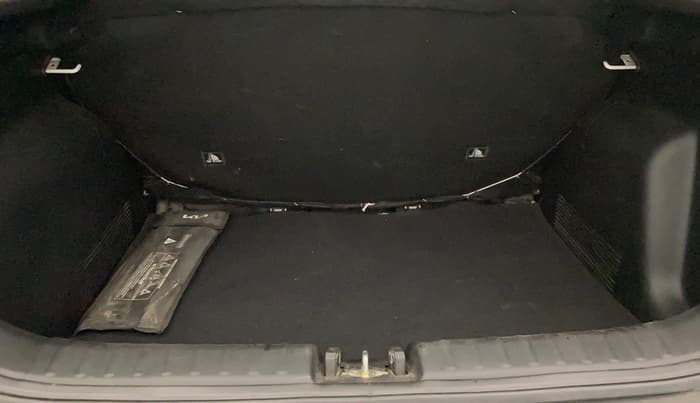 2023 KIA SONET HTK 1.2 PETROL MT, Petrol, Manual, 29,070 km, Boot Inside
