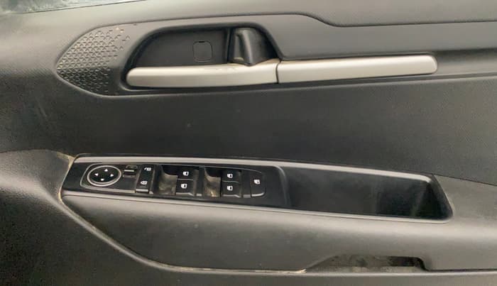 2023 KIA SONET HTK 1.2 PETROL MT, Petrol, Manual, 29,070 km, Driver Side Door Panels Control