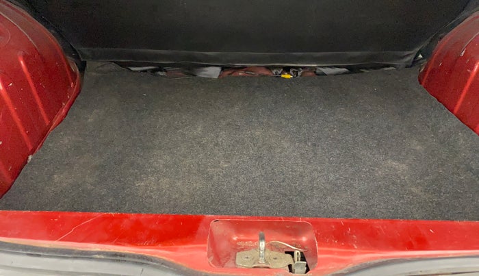 2016 Renault Kwid RXT 1.0 AMT, Petrol, Automatic, 42,109 km, Boot Inside