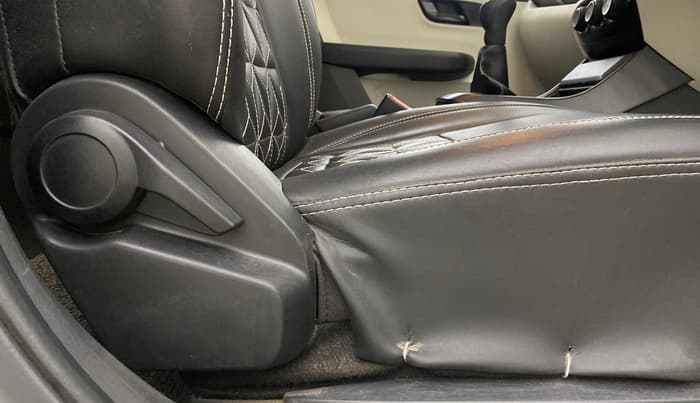 2023 Tata ALTROZ XE CNG, CNG, Manual, 29,457 km, Driver Side Adjustment Panel