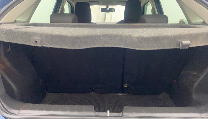 2016 Maruti Baleno ALPHA DIESEL 1.3, Diesel, Manual, 1,05,358 km, Boot Inside