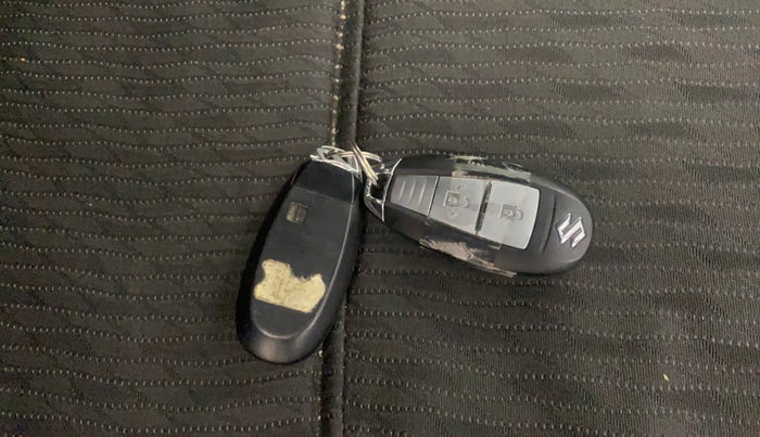 2016 Maruti Baleno ALPHA DIESEL 1.3, Diesel, Manual, 1,05,358 km, Key Close Up