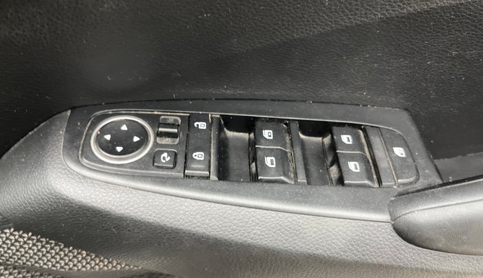 2020 KIA SELTOS HTK PLUS 1.5, Petrol, Manual, 58,777 km, Driver Side Door Panels Control