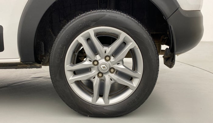 2020 Renault TRIBER RXZ AT, Petrol, Automatic, 28,777 km, Left Rear Wheel