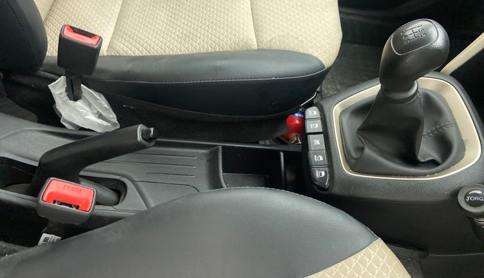 2022 Hyundai NEW SANTRO SPORTZ EXECUTIVE MT CNG, CNG, Manual, 16,079 km, Gear Lever