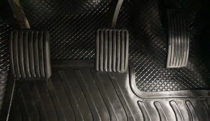 2019 Hyundai NEW SANTRO SPORTZ MT, Petrol, Manual, 81,634 km, Pedals