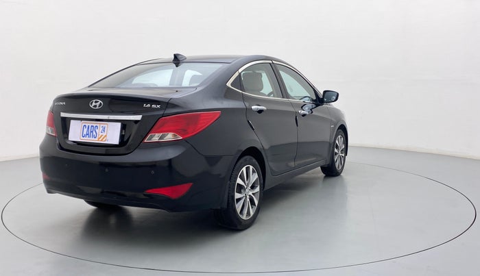 2017 Hyundai Verna 1.6 VTVT SX, Petrol, Manual, 60,051 km, Right Back Diagonal