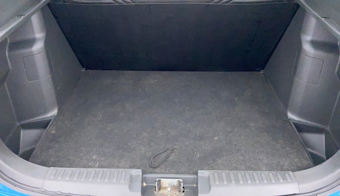 2016 Maruti Vitara Brezza VDI, Diesel, Manual, 39,237 km, Boot Inside
