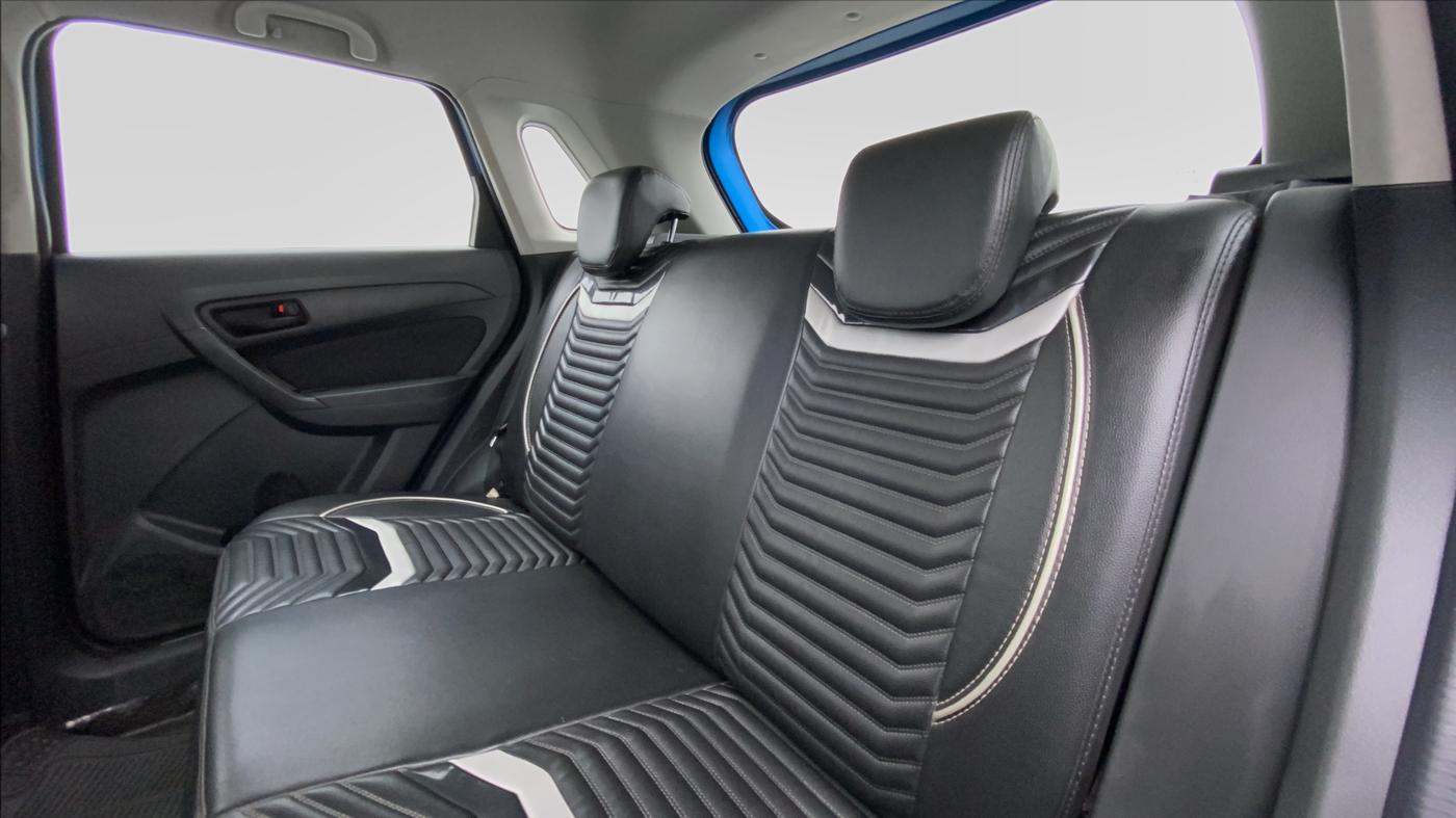 2016 Maruti Vitara Brezza VDI, Diesel, Manual, 39,237 km, Right Side Rear Door Cabin