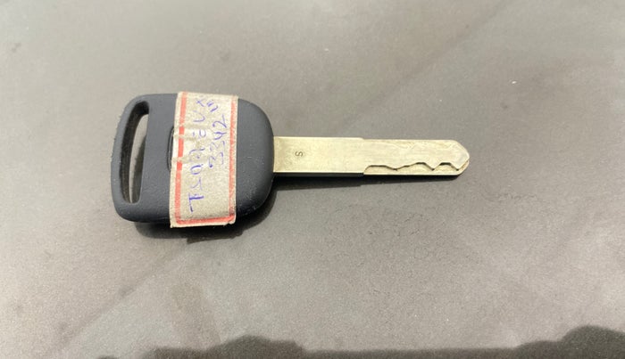 2015 Honda Amaze 1.2L I-VTEC S, Petrol, Manual, 11,389 km, Key Close Up