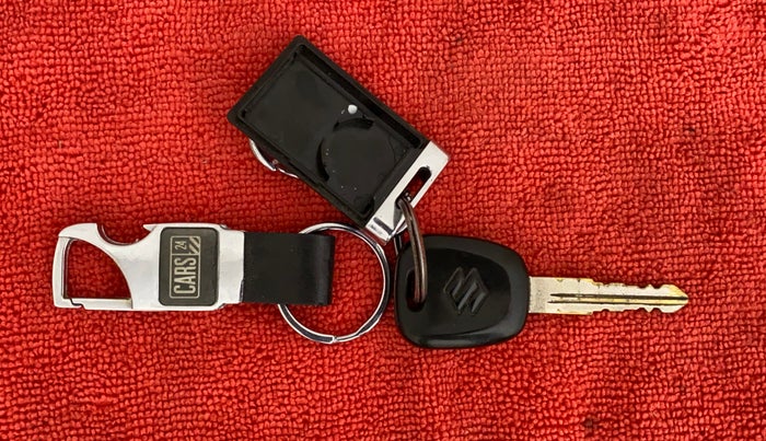 2012 Maruti Swift LXI, Petrol, Manual, 1,07,112 km, Key Close Up