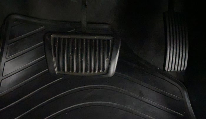 2018 Hyundai Creta SX AT 1.6 PETROL, Petrol, Automatic, 43,903 km, Pedals