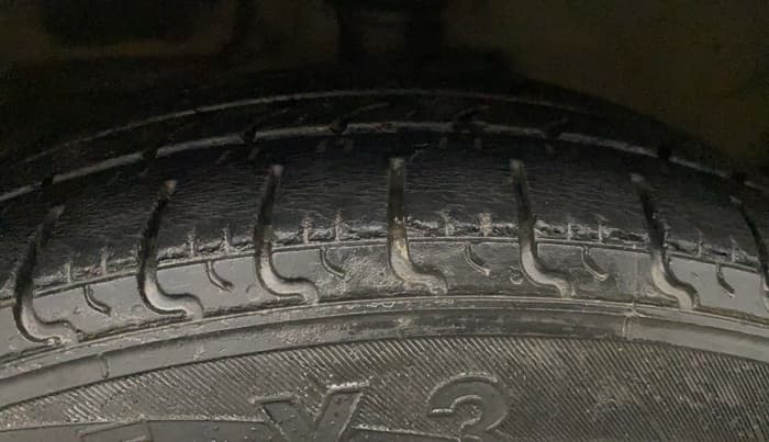 2018 Maruti Celerio ZXI AMT (O), Petrol, Automatic, 1,12,714 km, Left Front Tyre Tread