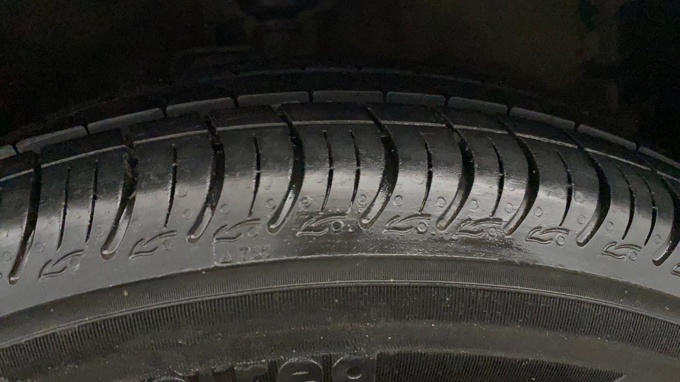 2018 Maruti Celerio ZXI AMT (O), Petrol, Automatic, 1,12,714 km, Right Front Tyre Tread