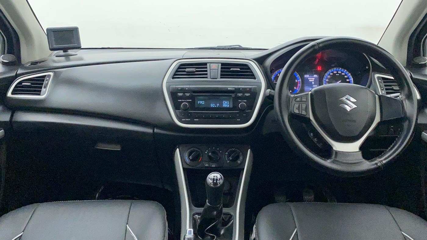 2015 Maruti S Cross DELTA 1.3, Diesel, Manual, 1,24,918 km, Dashboard View