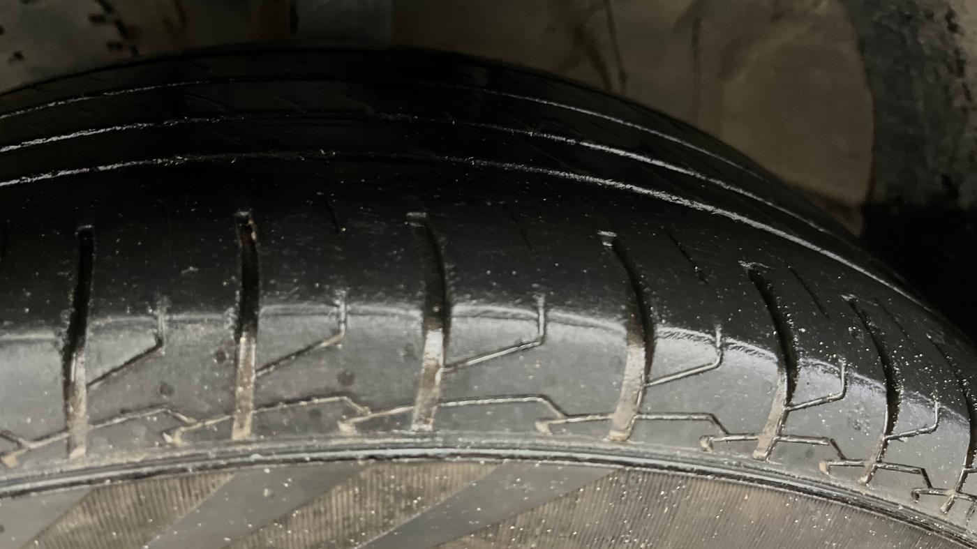 2023 Hyundai Creta EX 1.5 DIESEL, Diesel, Manual, 1,07,687 km, Left Front Tyre Tread