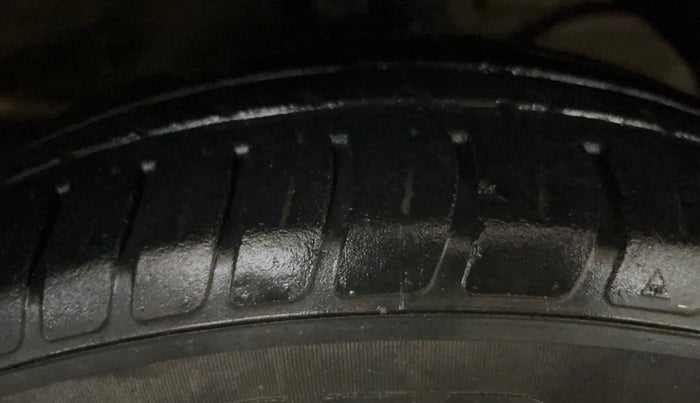 2020 Maruti Dzire VXI AMT, Petrol, Automatic, 22,238 km, Right Front Tyre Tread